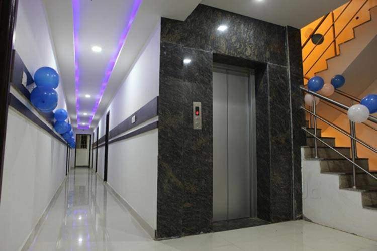 Seaqueen Residency Hotel Madras Buitenkant foto