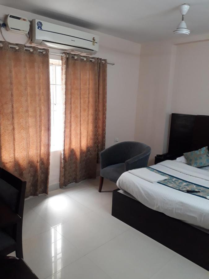 Seaqueen Residency Hotel Madras Buitenkant foto